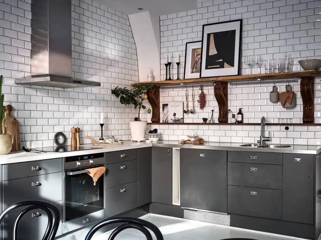 Azulejos monocromos: la tendencia que transforma cocinas, baños y mucho más en 2025 1 6773e158220dc 1
